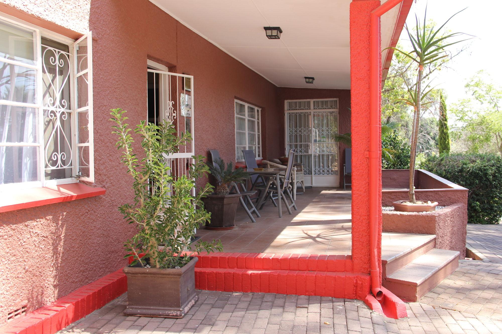 Gumtree Guest House Oudtshoorn Zewnętrze zdjęcie